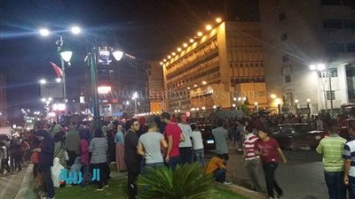 بالصور.. طلاب الثانوية يتظاهرون اعتراضًا على تأجيل الامتحانات