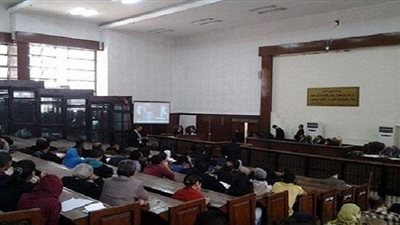 تجهيز قاعة محاكمة المتهمين في 