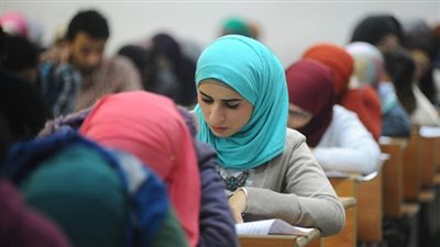 اليوم.. طلاب الثانوية العامة يؤدون امتحان الديناميكا