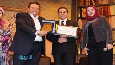 بالصور.. جامعة ميونخ الألمانية تمنح 