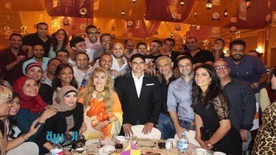 بالصور.. نجوم الفن والإعلام في إفطار 