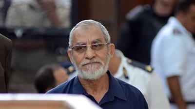 تأجيل محاكمة بديع و738 آخرين بـ