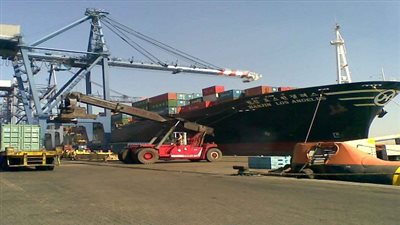 ننشر الحركة الملاحية بموانئ البحر الأحمر اليوم