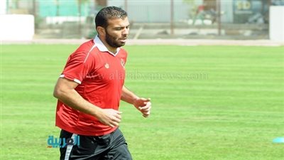 عماد متعب يكشف مصيره مع الأهلي