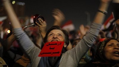 أحداث أشعلت الثورة.. أسرار آخر 48 ساعة قبل 30 يونيو.. جبهة الإنقاذ تطلب انتخابات رئاسية مبكرة.. الميادين ترفع الكارت الأحمر لـ