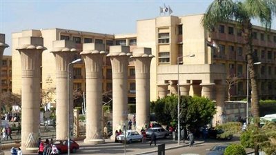 جامعة عين شمس تسلم الجوائز للفائزين بالدورة الرمضانية