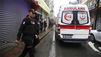 مقتل شرطي تركي وجرح 7 مدنيين في هجوم انتحاري بتركيا 