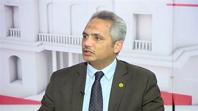 وزراء يطالب 