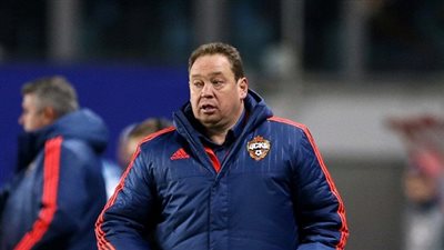 المدرب الروسي يتقدم باستقالته بعد فشله في 