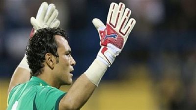 بالفيديو.. لحظة اعتداء عصام الحضري على مدافع 