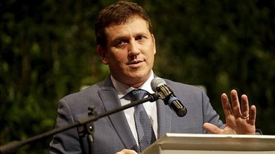 رئيس اتحاد الكرة بأمريكا الجنوبية: مباراة بين بطلي الكوبا واليورو