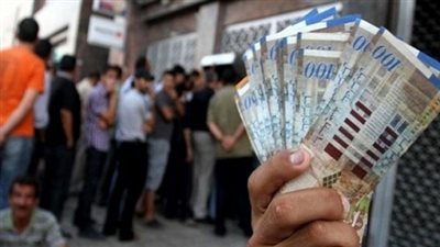 بعد أحداث الخليل.. إسرائيل تحد من نقل الأموال إلى الفلسطينيين