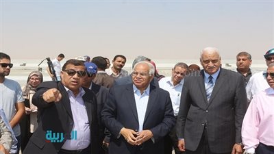 بالصور.. السعيد والهياتمي يتفقدان طريق 