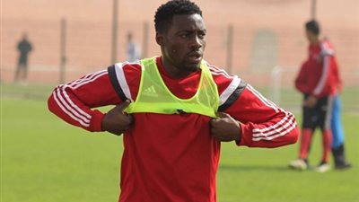 فحص طبي لإيفونا بالأهلي لتحديد موقفه من حقنة البلازما الثالثة