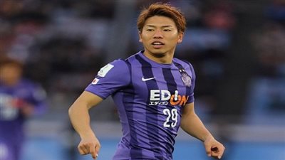 أرسنال يتعاقد مع لاعب هيروشيما الياباني