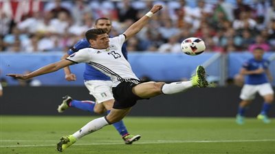 تعادل ألمانيا وإيطاليا 