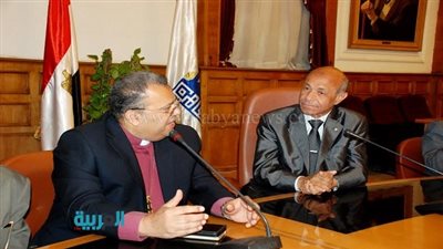 بالصور.. رئيس الطائفة الإنجيلية يهنئ محافظ القاهرة بمناسبة العيد