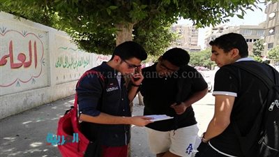 بالصور.. طلاب الثانوية يتخطون التاريخ والجيولوجيا والجبر ويستقبلون الإجازة