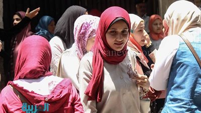 بالصور.. انتهاء امتحانات الثانوية العامة بمدرسة المنيرة 