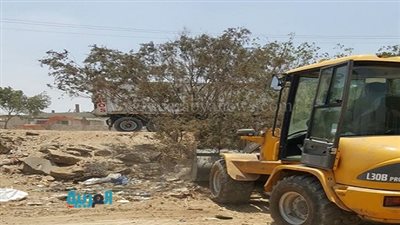 بالصور.. حملة نظافة بشبين القناطر استعدادًا للعيد