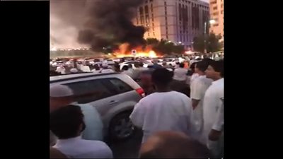 بالفيديو.. اللحظات الأولى بعد التفجير الانتحاري بالسعودية 