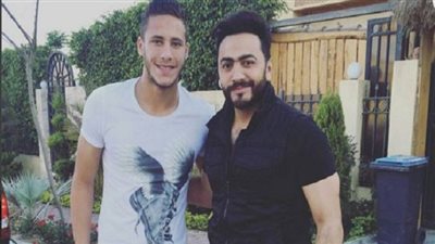 تامر حسني يشكر رمضان صبحي على احتفاله بألبومه الجديد