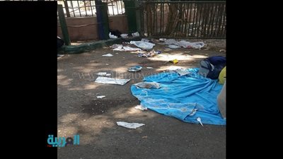 بالصور.. انتشار القمامة بحديقة الحيوان 