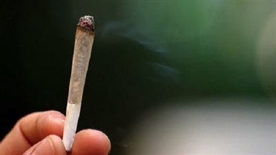 دراسة: تدخين الحشيش يوميًا يزيد معدلات الإقدام على الانتحار