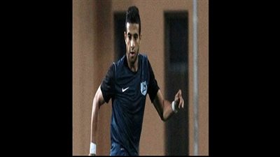 لاعب الشباب يهدد أحلام 