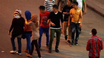 أستاذ علم نفس: التبرج عامل مساعد على التحرش