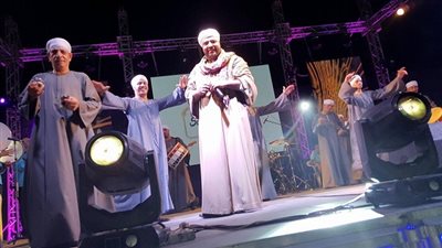 بالصور.. حجازي متقال يحيي أول حفلات 