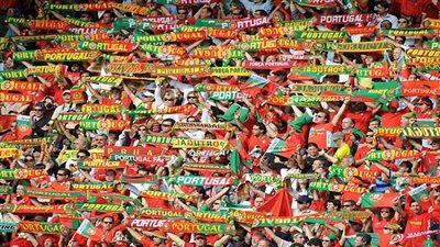 جماهير البرتغال تدعم منتخب بلادها في مران اليوم