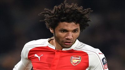 صحيفة إنجليزية: النني ظهر شرسًا في أرسنال