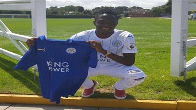 ليستر سيتي يقدم لاعبه الجديد أحمد موسى