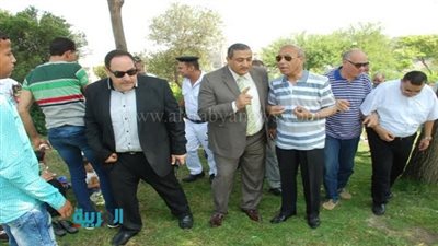 بالصور.. القائم بأعمال محافظ القاهرة يتفقد حديقة الأزهر 