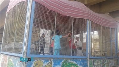 فرحة الأطفال في سجن الغجر