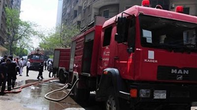 إخماد حريق داخل مصنع أعلاف بأكتوبر 