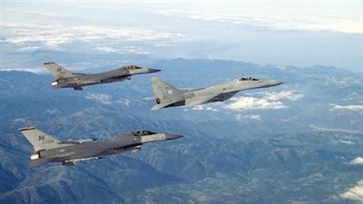 لمكافحة تنظيم داعش.. طائرات الناتو تحلق في سماء تركيا وسوريا