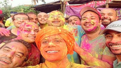 محمد عادل إمام يشكر فريق عمل 