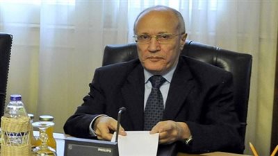 العصار يلتقي وزيرة الهجرة وفريق حلم النووي المصري