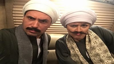 ياسمين عبد العزيز تقدم الشكر لنقاد 