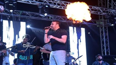 بالصور.. كريم محسن يشعل حفل العيد بنادي الشمس