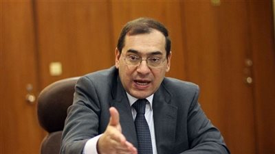  وزير البترول يستعرض تقدم الأعمال بمشروعات استرجاع الغازات