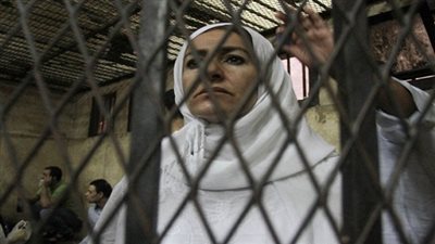 تجديد حبس موظفة بنك ومهندس بتهمة النصب على 