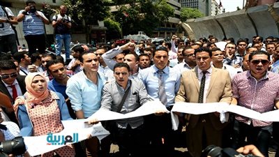  وقفة حملة الماجستير بشارع القصر العيني