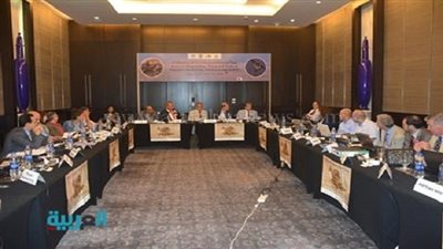  وزير البيئة يشدد على أهمية اقتصاديات عمليات الصيد