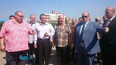 بالصور.. نائب 