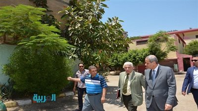 بالصور..وزير التعليم يتفقد كنترولات الثانوية.. ويشدد على 