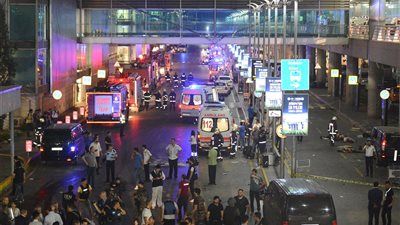 مصادر تركية: أنباء عن وجود سيارة مليئة بالمتفجرات عند البسفور