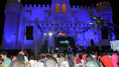 بالصور.. سهرة صيفية مع 